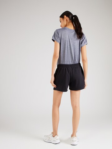 new balance Regular Broek 'Essentials' in Zwart