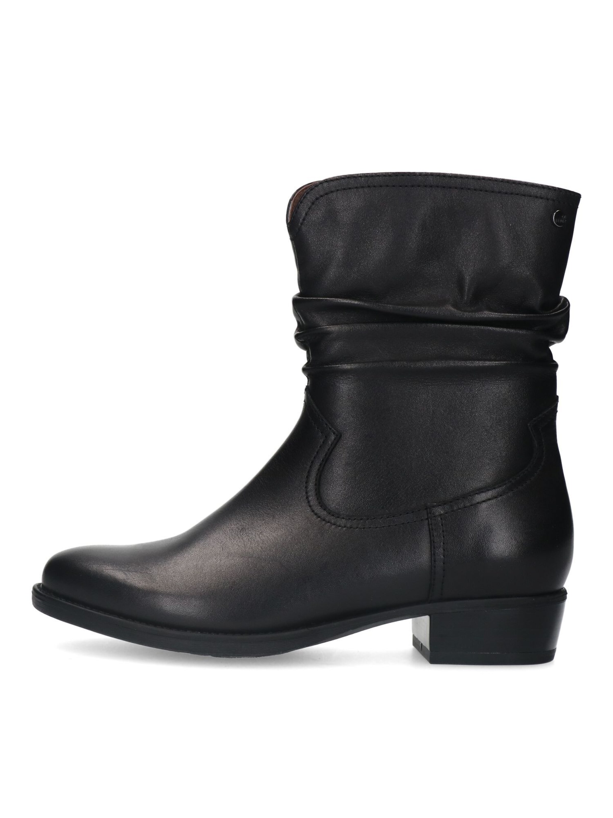 MANFIELD Ankle Boots in Black