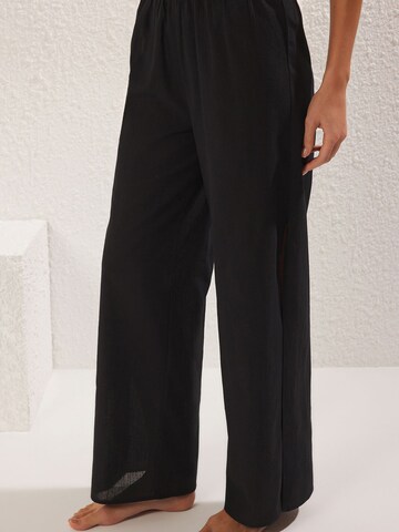 Completo pantalone di Trendyol in nero