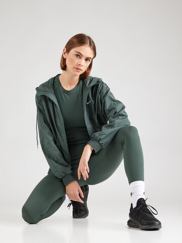 Nike Sportswear Between-season jacket 'Classic' in Green