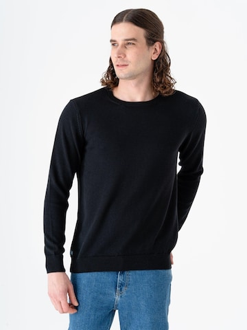 GORG Sweater in Black: front