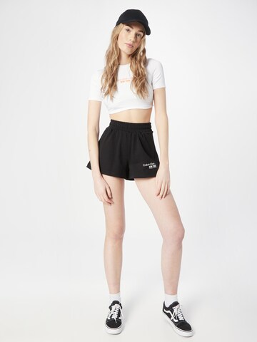 Calvin Klein Jeans Regular Shorts in Schwarz