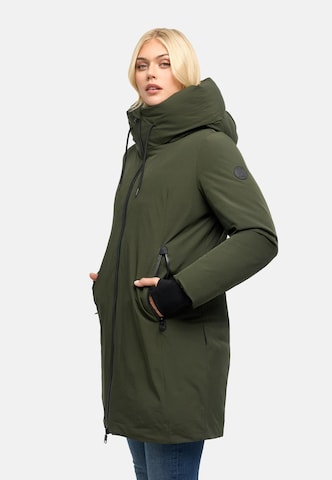 Cappotto funzionale di MARIKOO in verde