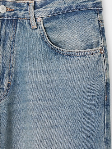 Pull&Bear Regular Jeans in Blau