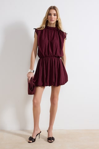 Trendyol Dress in Purple: front