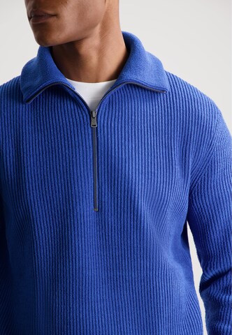 Dstrezzed Svetr 'Josiah Skipper' – modrá