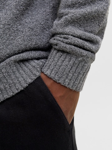 Pullover 'MAVERICK' di Jack & Jones Premium in grigio