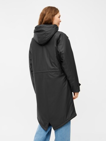 Derbe Raincoat in Black