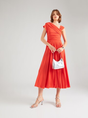 Robe Closet London en orange