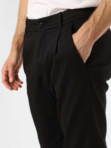 DRYKORN Slim fit Pleat-Front Pants 'Chasy' in Black