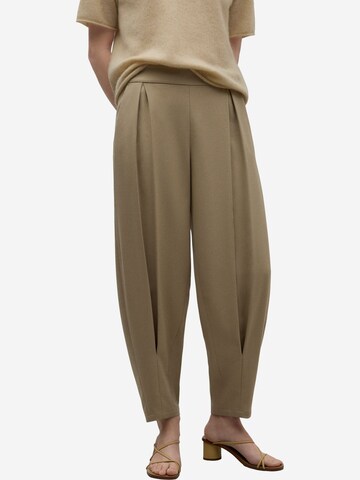 Adolfo Dominguez Tapered Hose in Beige: Vorderseite