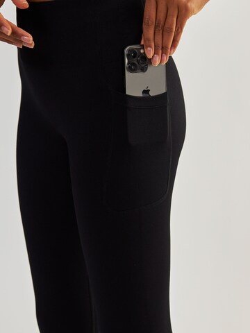 BeShaped Regular Sporthose 'Lift Me Up' in Schwarz