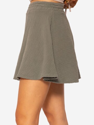 SASSYCLASSY Rock in Grün