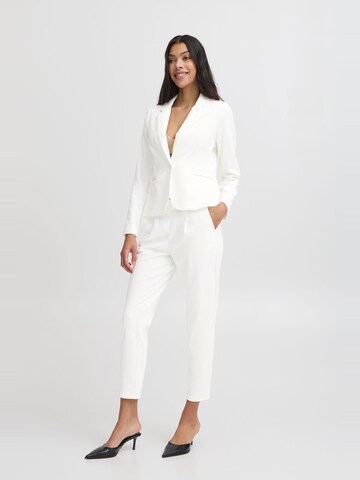 b.young - Slimfit Pantalón chino ' BYRizetta ' en blanco