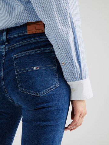 Tommy Jeans Flared Jeans 'Sylvia' in Blau