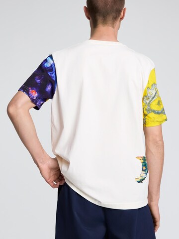 T-Shirt 'Cosmos' Desigual en blanc