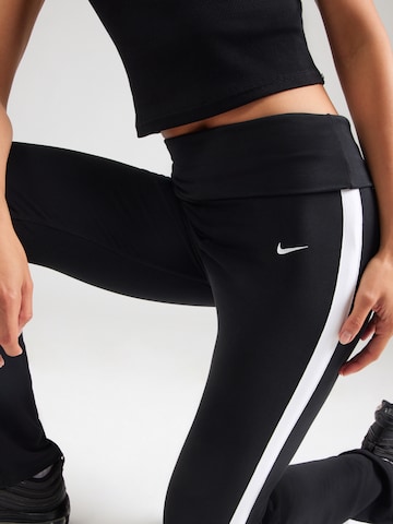 Nike Sportswear Flared Broek in Zwart