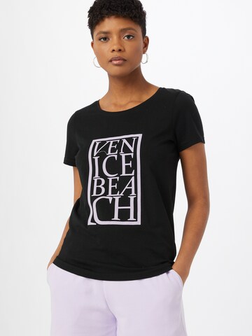 Tricou de la ICHI pe negru: față