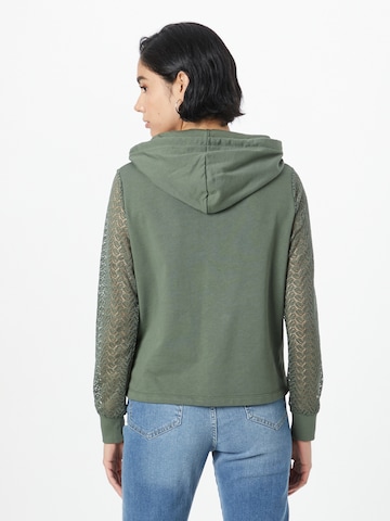 ABOUT YOU Sweatshirt 'Svenja' in Groen