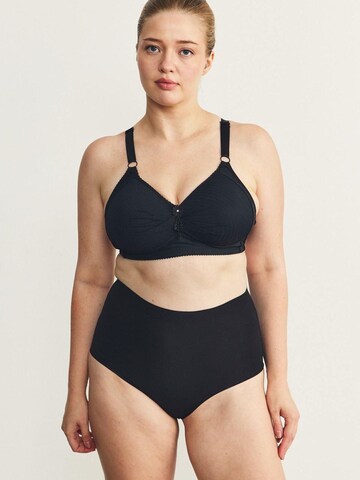 Soutien-gorge C&City en noir : devant