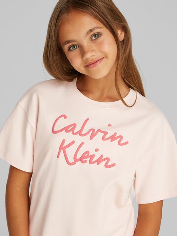 Calvin Klein Jeans T-Shirt in Pink