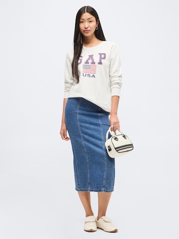 GAP Sweatshirt in White
