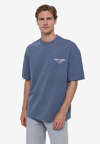 Colin's Shirt in Blue: front