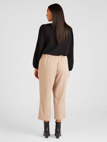 Vero Moda Curve Bootcut Hose 'SARA' in Beige