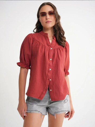 MixRay Blouse in Red: front