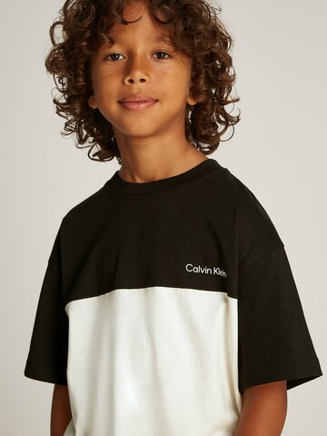 Tricou de la Calvin Klein Jeans pe negru