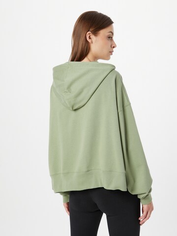 Nike Sportswear Sweatshirt 'Swoosh' i grøn