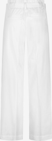 GERRY WEBER Regular Trousers with creases in White
