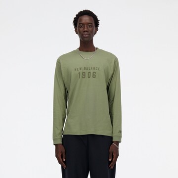 new balance Shirt 'Essentials' in Groen: voorkant