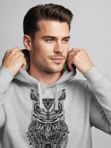 Neverless Sweatshirt 'Free Mind Owl' in Grey