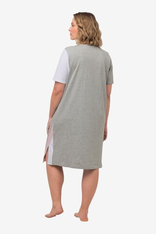 Ulla Popken Nachthemd in Grau