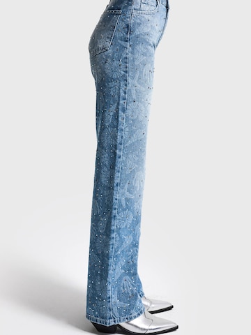 Regular Jean 'RHINESTONE STRAIGHT MID RISE JEANS' IT'S BASIC en bleu