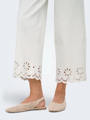 ONLY Loosefit Jeans 'ONLMADISON' i hvid