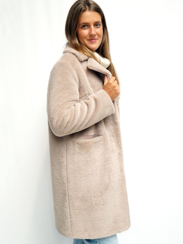 Funk since 1776 Winter Coat in Beige