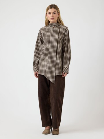 YAS Bluse 'YASCarlina' i brun