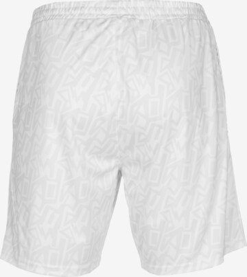 UMBRO Regular Sportshorts in Grau