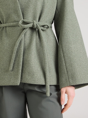 VERO MODA Between-Season Jacket 'VMSijina' in Green