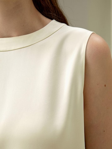 Lilysilk - Blusa en blanco