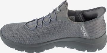 SKECHERS Sneakers laag 'Skechers Slip-Ins Summits - High Range' in Grijs: voorkant