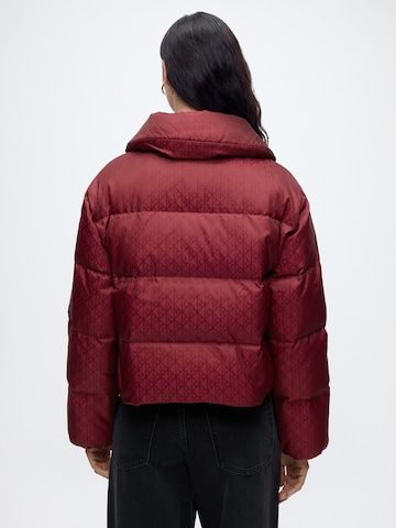 Calvin Klein Jeans - Chaqueta de entretiempo en rojo
