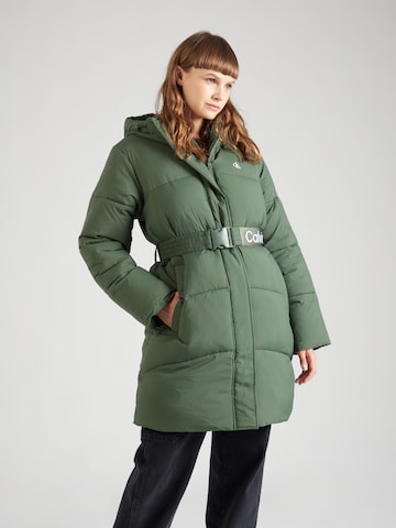 Calvin Klein Jeans Χειμερινό παλτό σε πράσινο: μπροστά