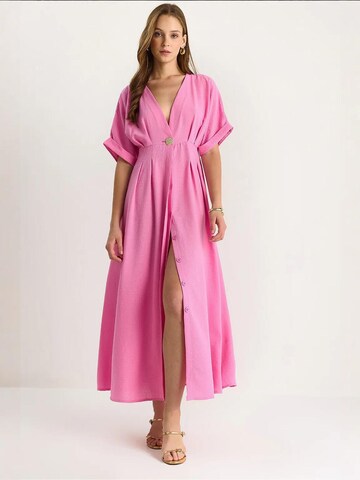 Abito di Bianco Lucci in rosa: frontale