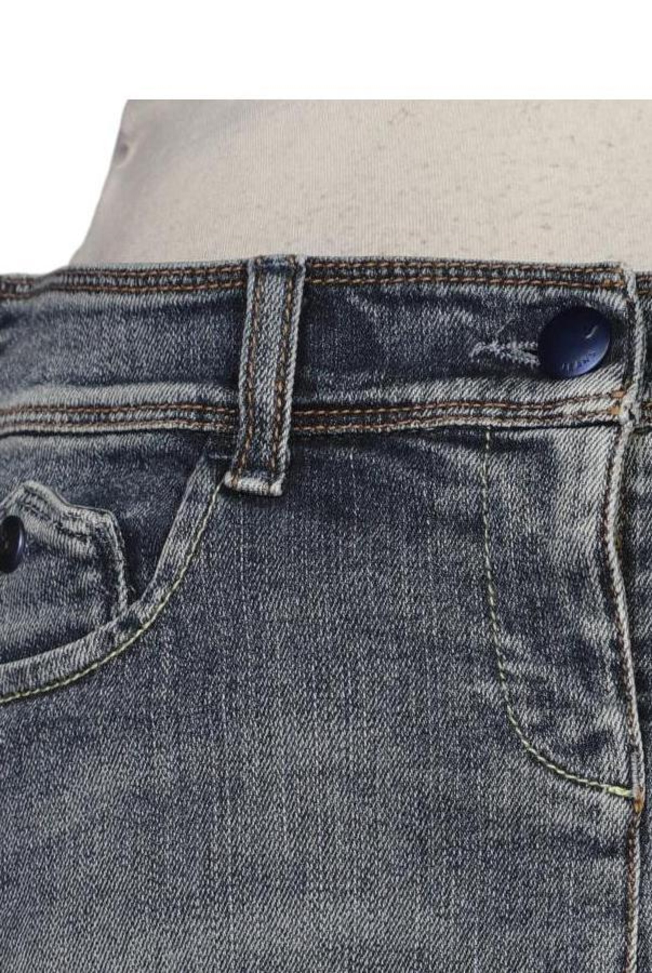 Armani Jeans Skirt in L in Blue