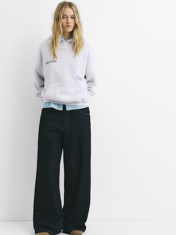 Pull&Bear Суичър 'PACIFIC DONT' в сиво