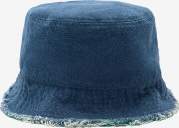 Chapeaux Pull&Bear en bleu : devant