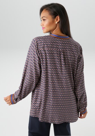 Aniston Blouse in Blue